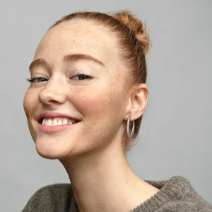 Foto de Arracades de cèrcol en plata de llei Cors de Pandora grans 296319CZ de pandora