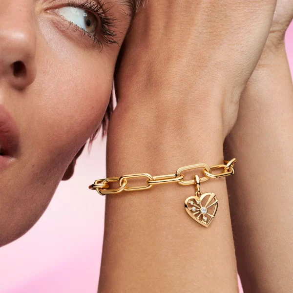 Foto de Charm de Medalló Cor i Raigs de Pandora ME Foto de Charm de Medalló Cor i Raigs de Pandora ME 762691C01 de pandora