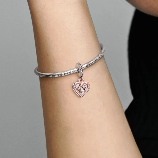 Foto de Charm Penjoll Doble Cor Infinit a Dos Tons Foto de Charm Penjoll Doble Cor Infinit a Dos Tons 782641C01 de pandora