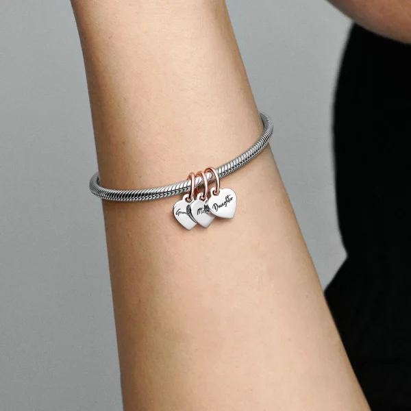 Foto de Charm Penjoll Divisible Triple Cors Generació Família Foto de Charm Penjoll Divisible Triple Cors Generació Família 782648C00 de pandora