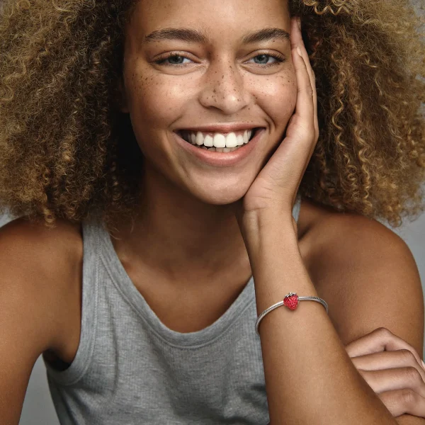 Foto de Charm Maduixa Foto de Charm Maduixa 791681C01 de pandora